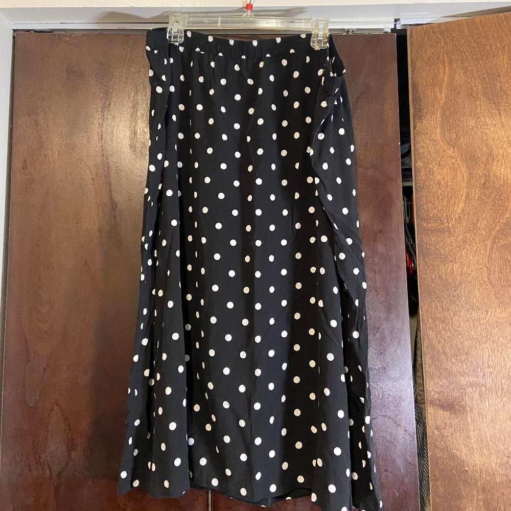 Plus Size Polka Dot Midi Skirt